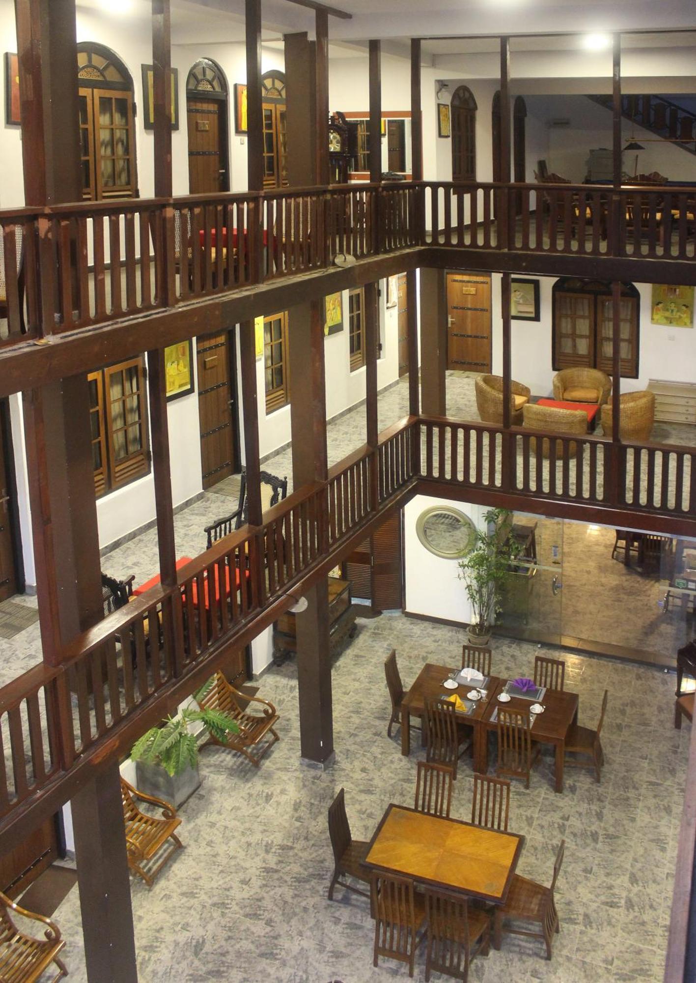 Hotel Sunray Канди Екстериор снимка