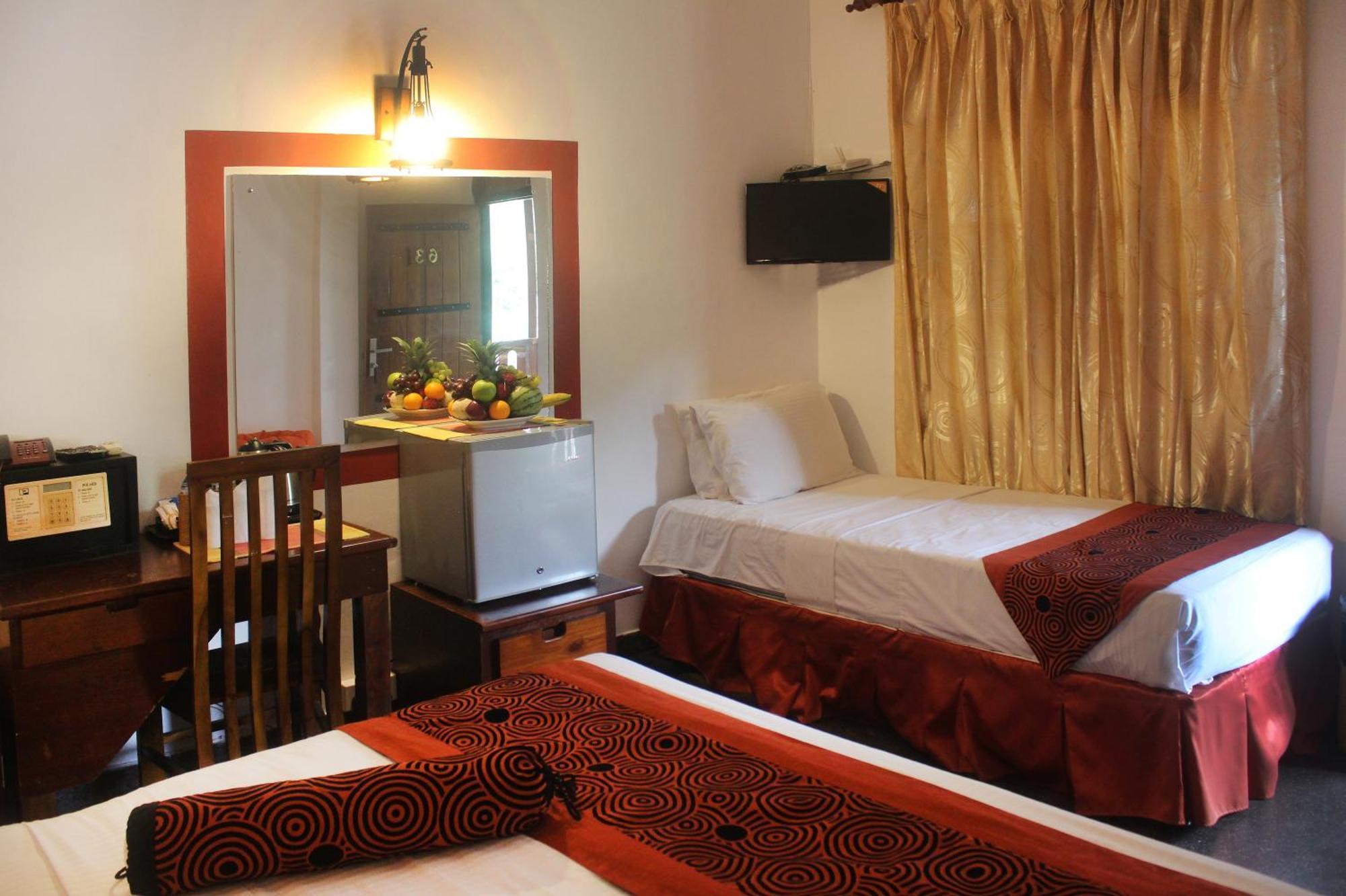 Hotel Sunray Канди Екстериор снимка